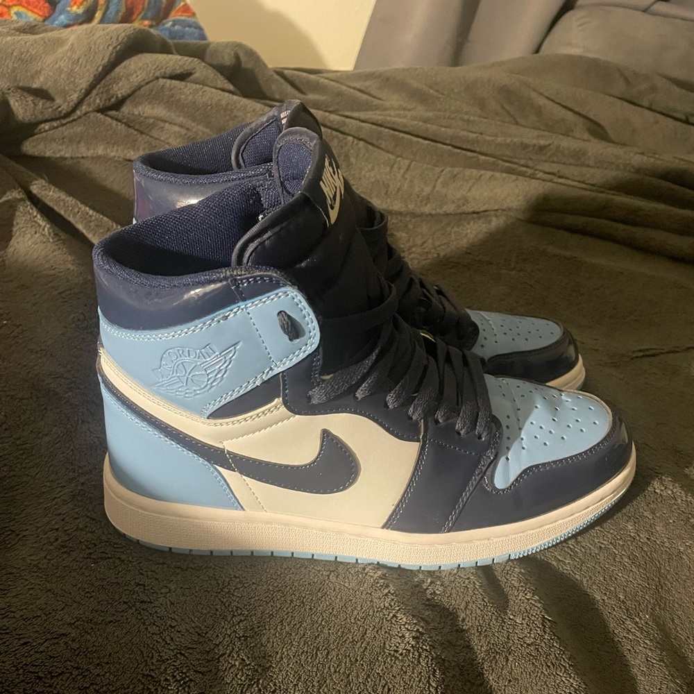 Air Jordan Retro 1. Only wore 2 times.